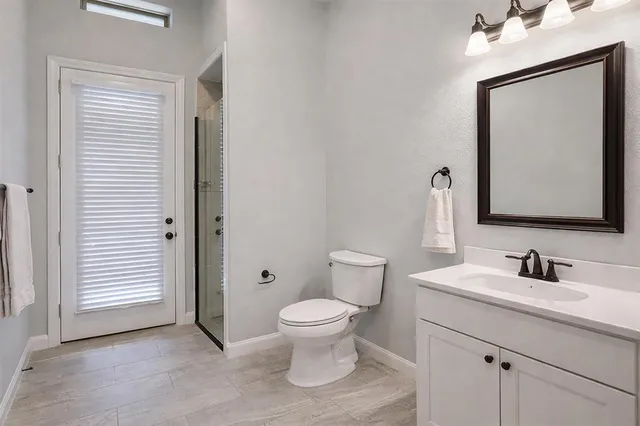 $830,000 | 812 South Duncan Creek Court, Weatherford, TX 76087