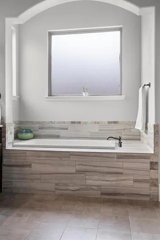 $830,000 | 812 South Duncan Creek Court, Weatherford, TX 76087