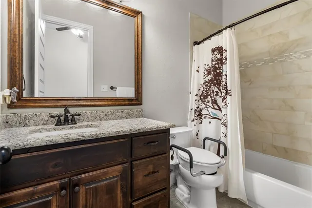 $830,000 | 812 South Duncan Creek Court, Weatherford, TX 76087