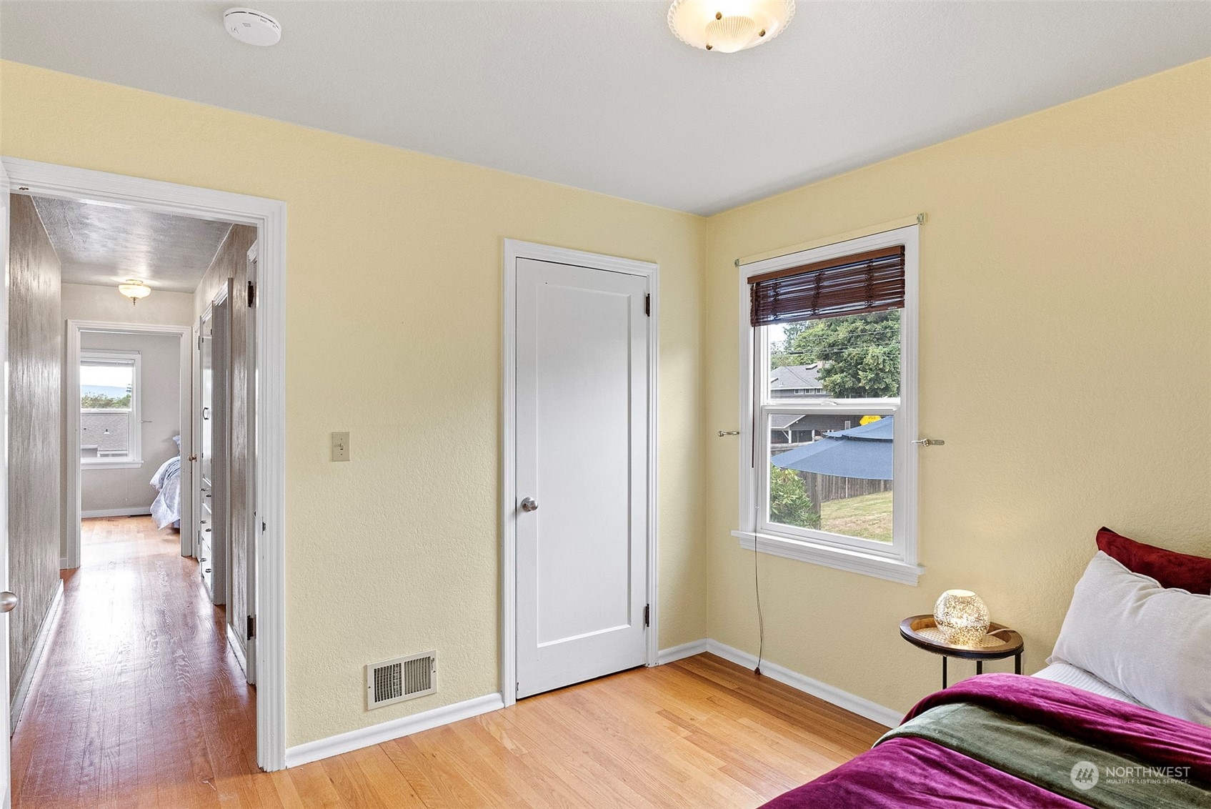 2102 East Highlands Street Bremerton, WA 98310 - Photo 11 of 26 Gallery Image 11