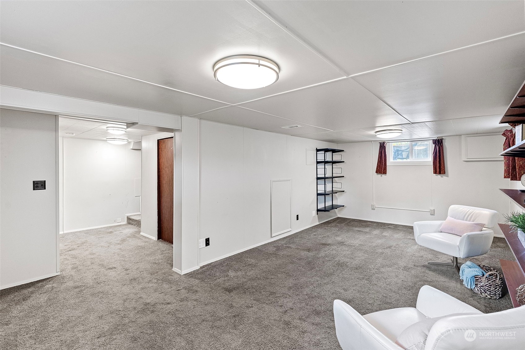 2102 East Highlands Street Bremerton, WA 98310 - Photo 17 of 26 Gallery Image 17