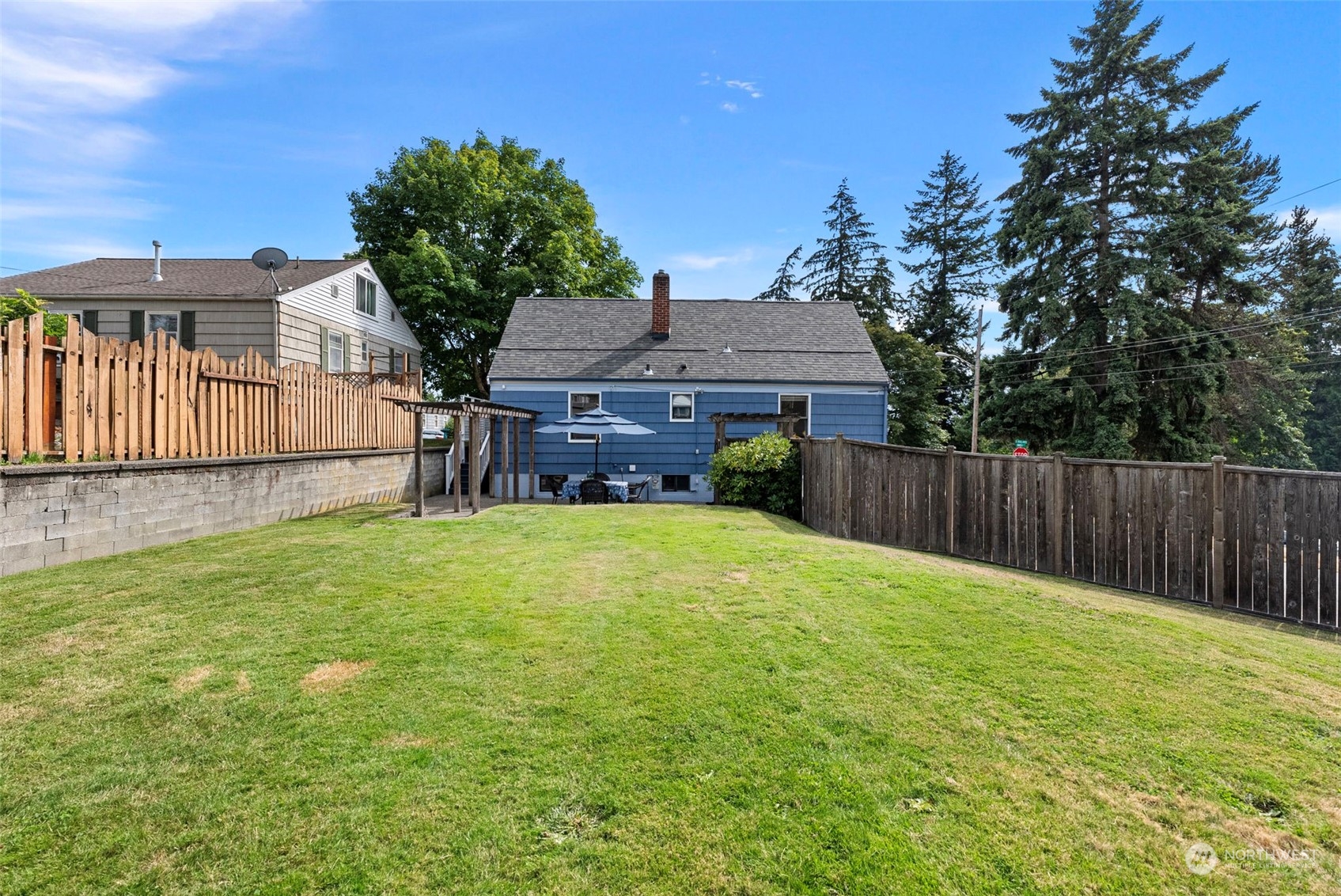 2102 East Highlands Street Bremerton, WA 98310 - Photo 21 of 26 Gallery Image 21