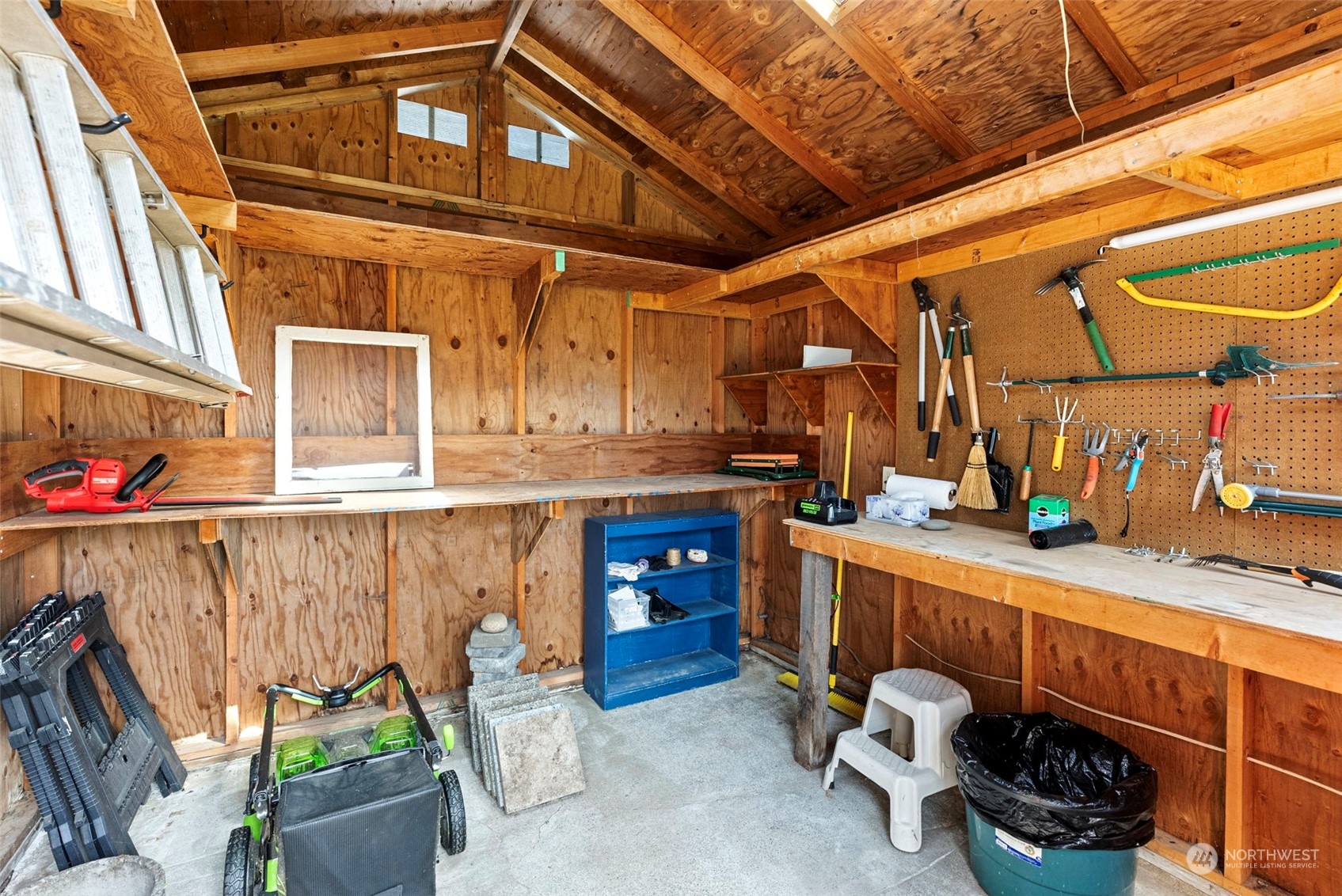 2102 East Highlands Street Bremerton, WA 98310 - Photo 22 of 26 Gallery Image 22