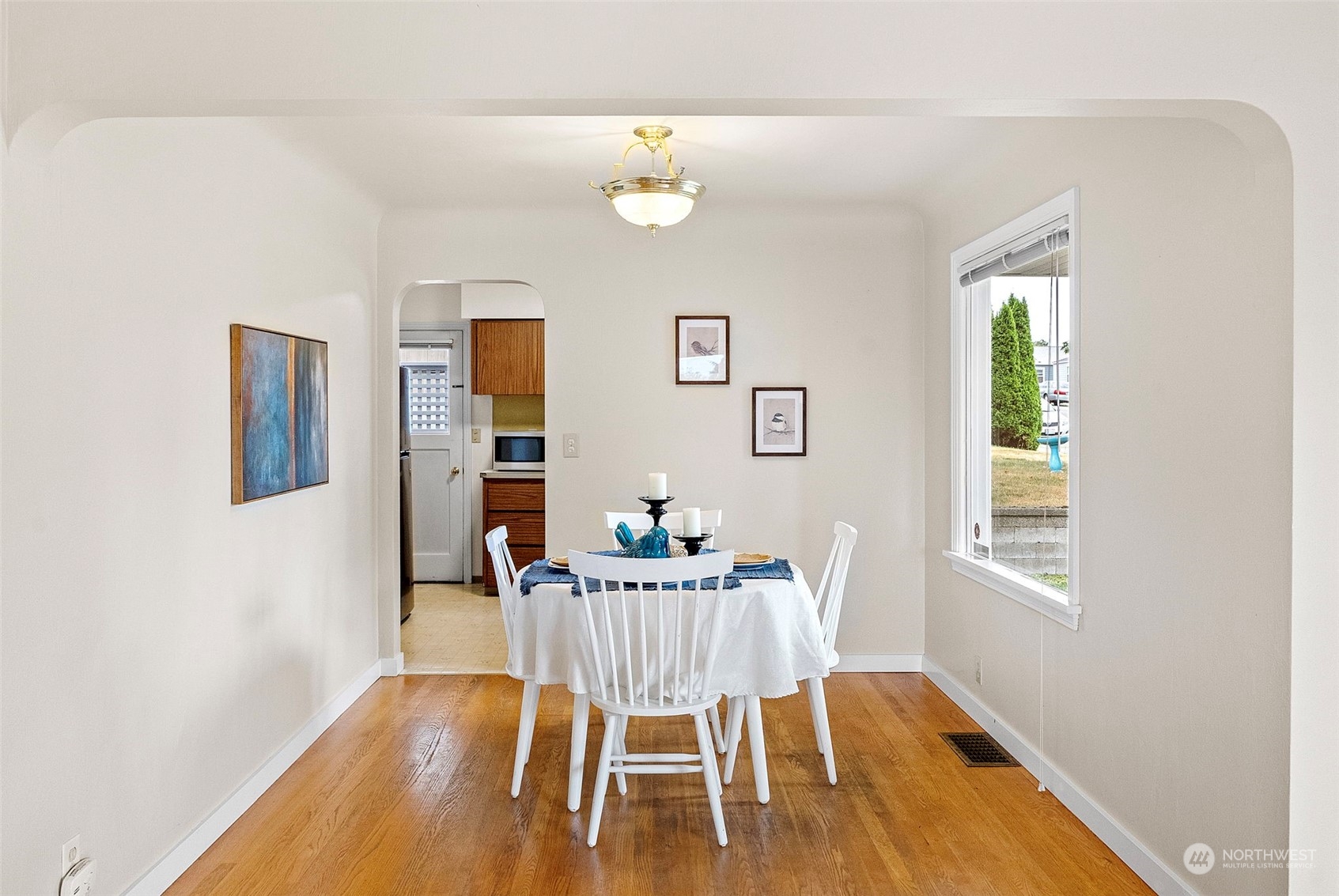 2102 East Highlands Street Bremerton, WA 98310 - Photo 6 of 26 Gallery Image 6