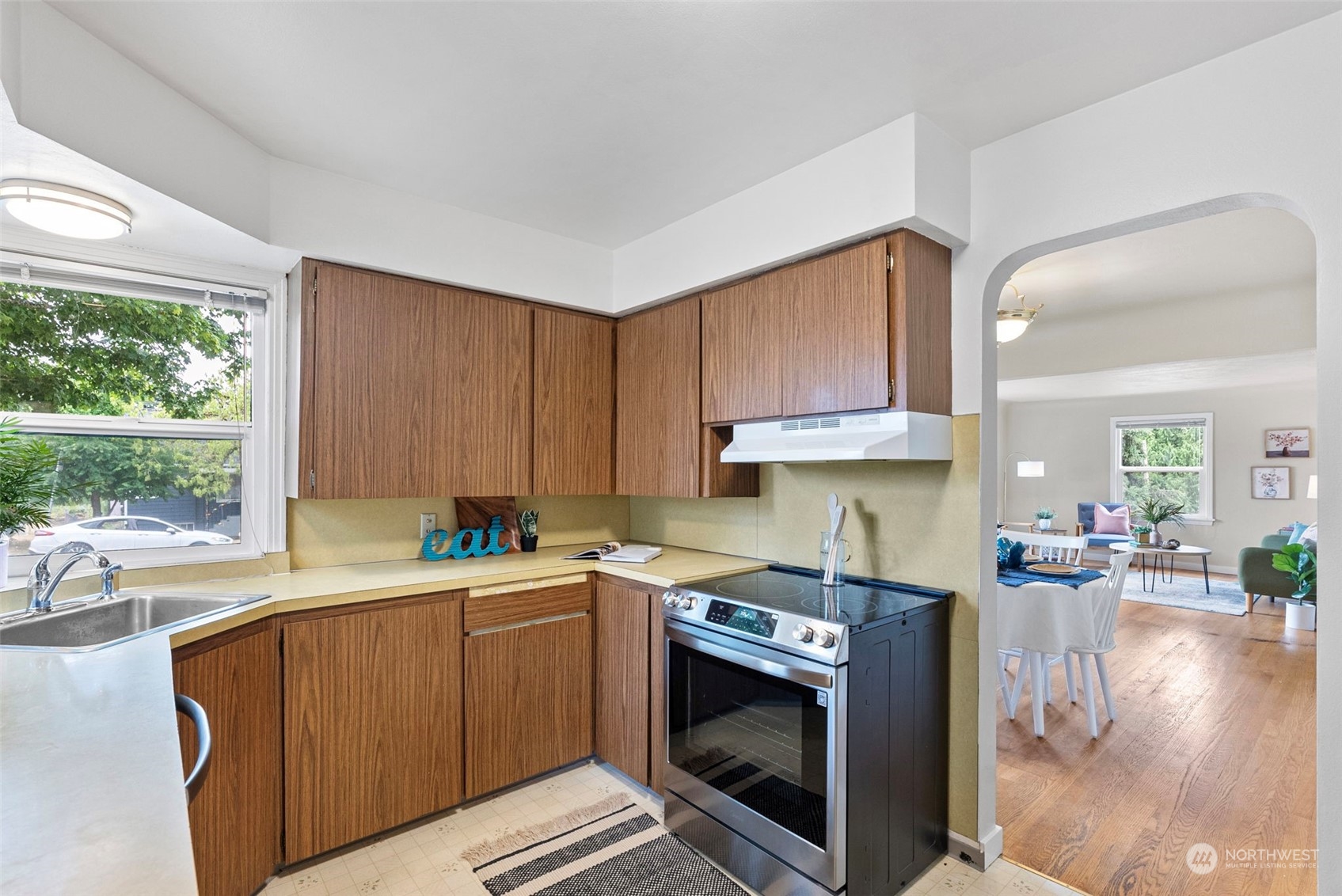 2102 East Highlands Street Bremerton, WA 98310 - Photo 7 of 26 Gallery Image 7