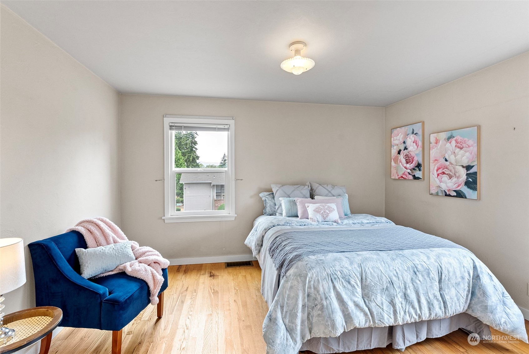 2102 East Highlands Street Bremerton, WA 98310 - Photo 9 of 26 Gallery Image 9