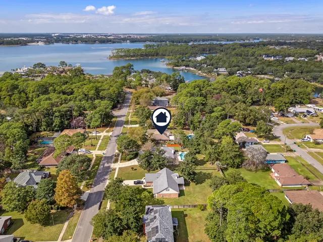 a view of an empty room with window