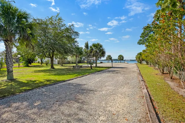 $2,900 | 114 Dana Pointe, Niceville, FL 32578