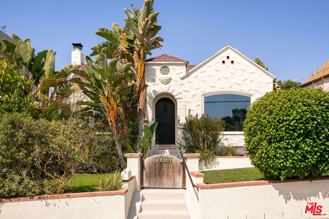 2227 Lemoyne Street, Los Angeles, CA 90026 Compass