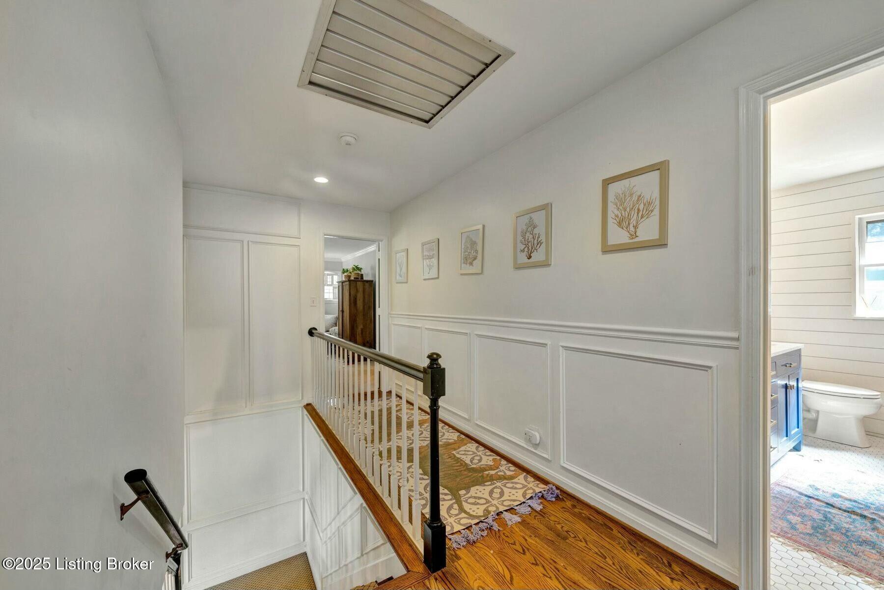 6020 Innes Trace Road Louisville, KY 40222 - Photo 27 of 60 Landing