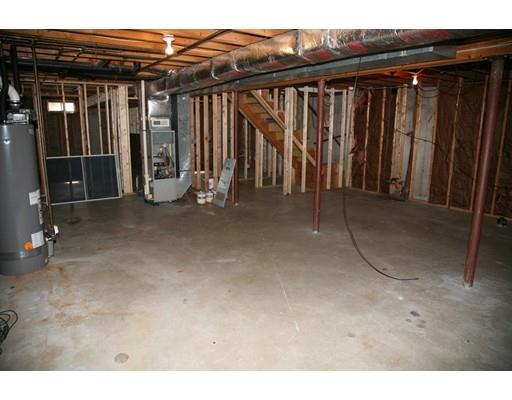 347 Tremont Street Springfield, MA 01104 - Photo 16 of 19 Gallery Image 16