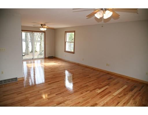 347 Tremont Street Springfield, MA 01104 - Photo 7 of 19 Gallery Image 7