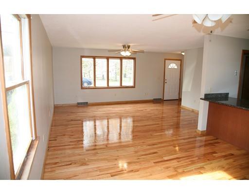 347 Tremont Street Springfield, MA 01104 - Photo 8 of 19 Gallery Image 8