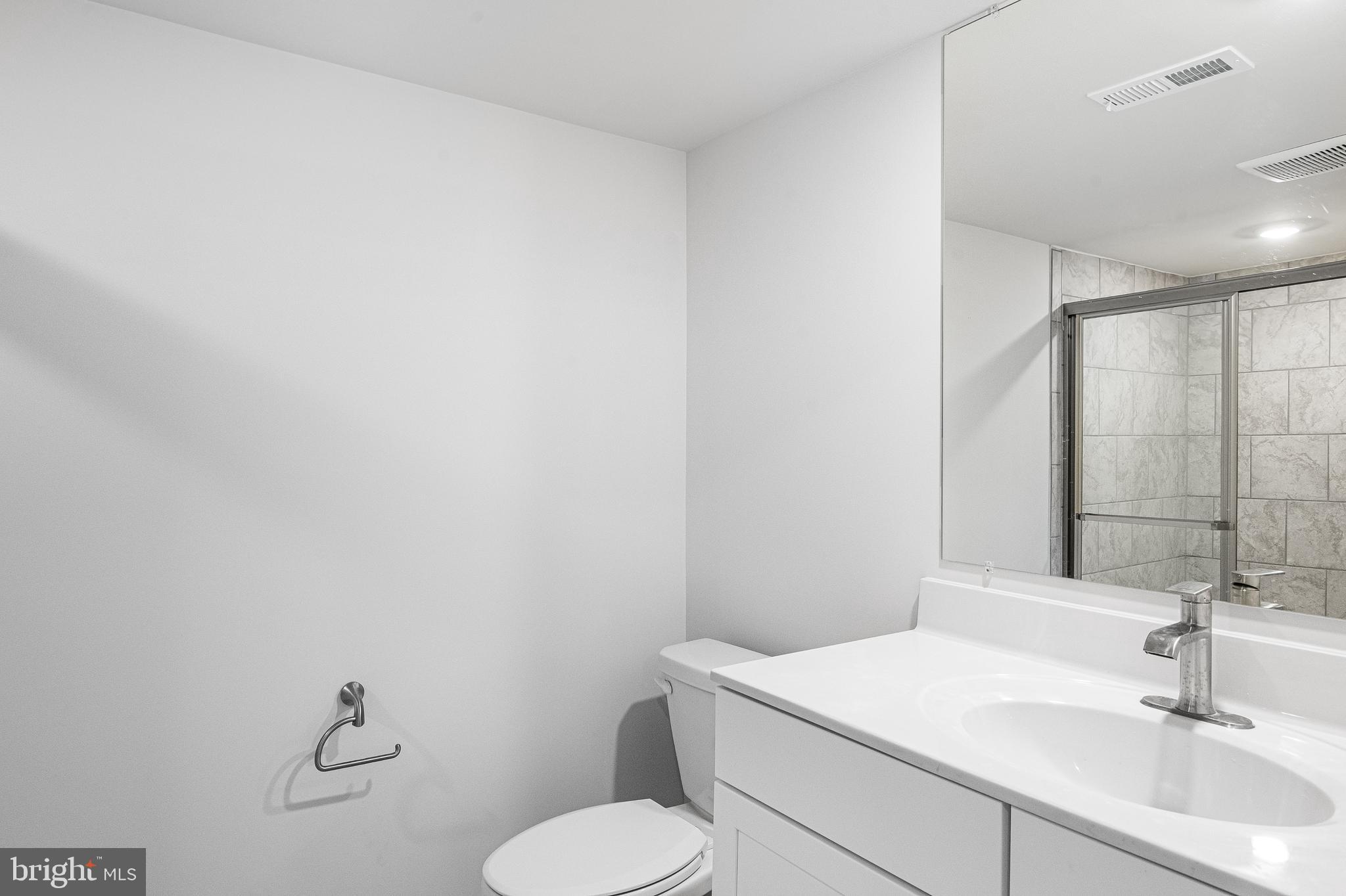 29424 Oxford Drive Millsboro, DE 19966 - Photo 5 of 118 1st floor bathroom