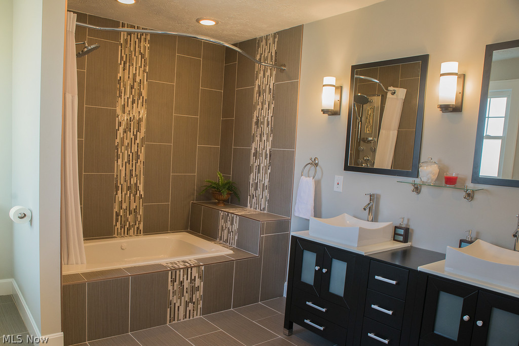 3000 Berkshire Road Cleveland, OH 44118 - Photo 15 of 25