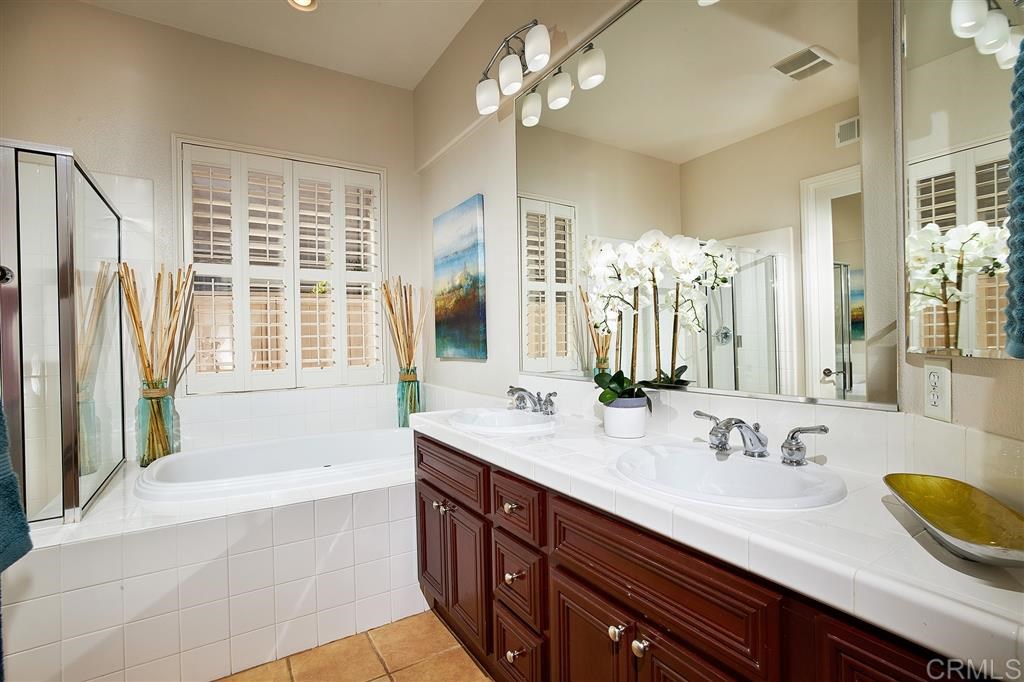 1242 Mariposa Road Carlsbad, CA 92011 - Photo 14 of 24 Gallery Image 14