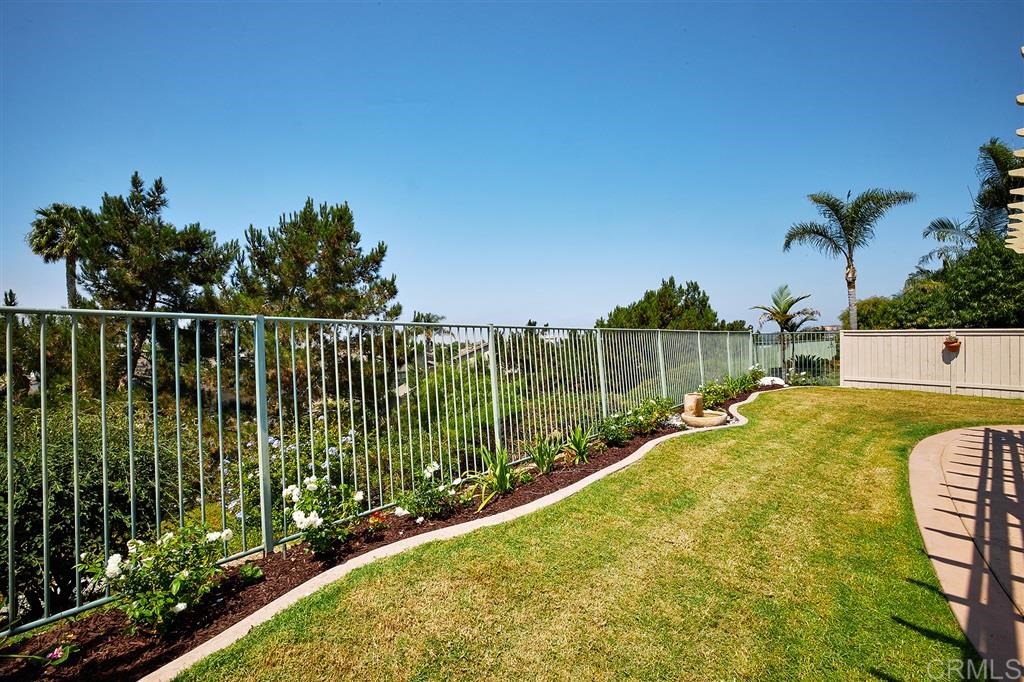 1242 Mariposa Road Carlsbad, CA 92011 - Photo 23 of 24 Gallery Image 23