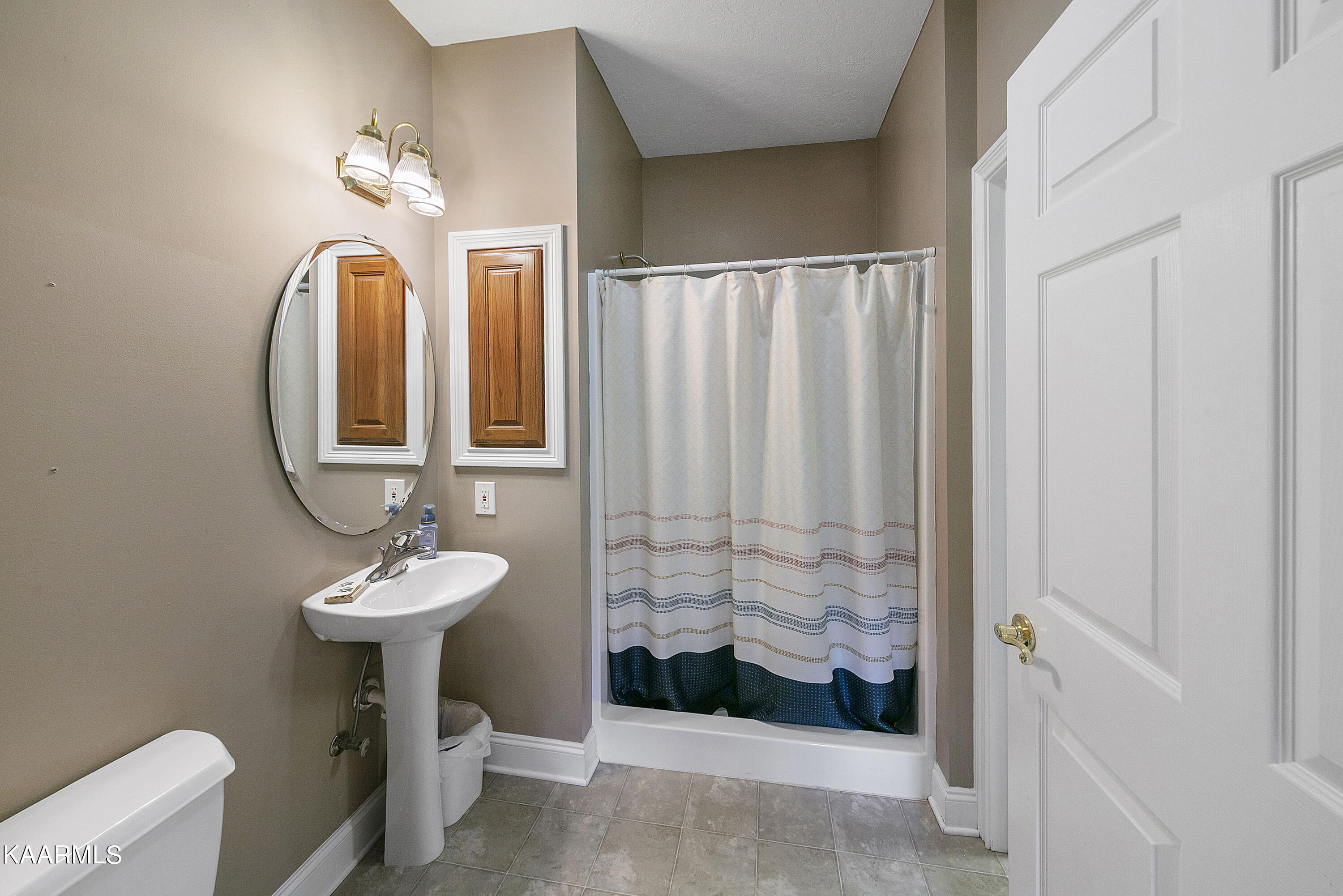 4626 French Road Knoxville, TN 37920 - Photo 14 of 33 1L9A3518