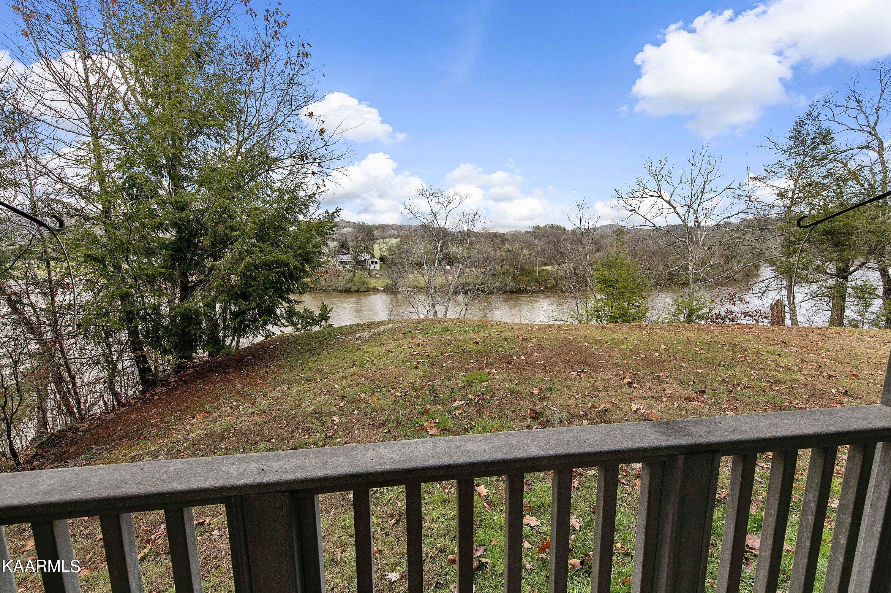 4626 French Road Knoxville, TN 37920 - Photo 4 of 33 1L9A3653