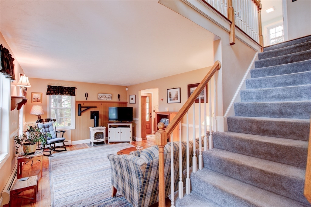 58 Castle Road Fitchburg, MA 01420 - Photo 16 of 38 Gallery Image 16