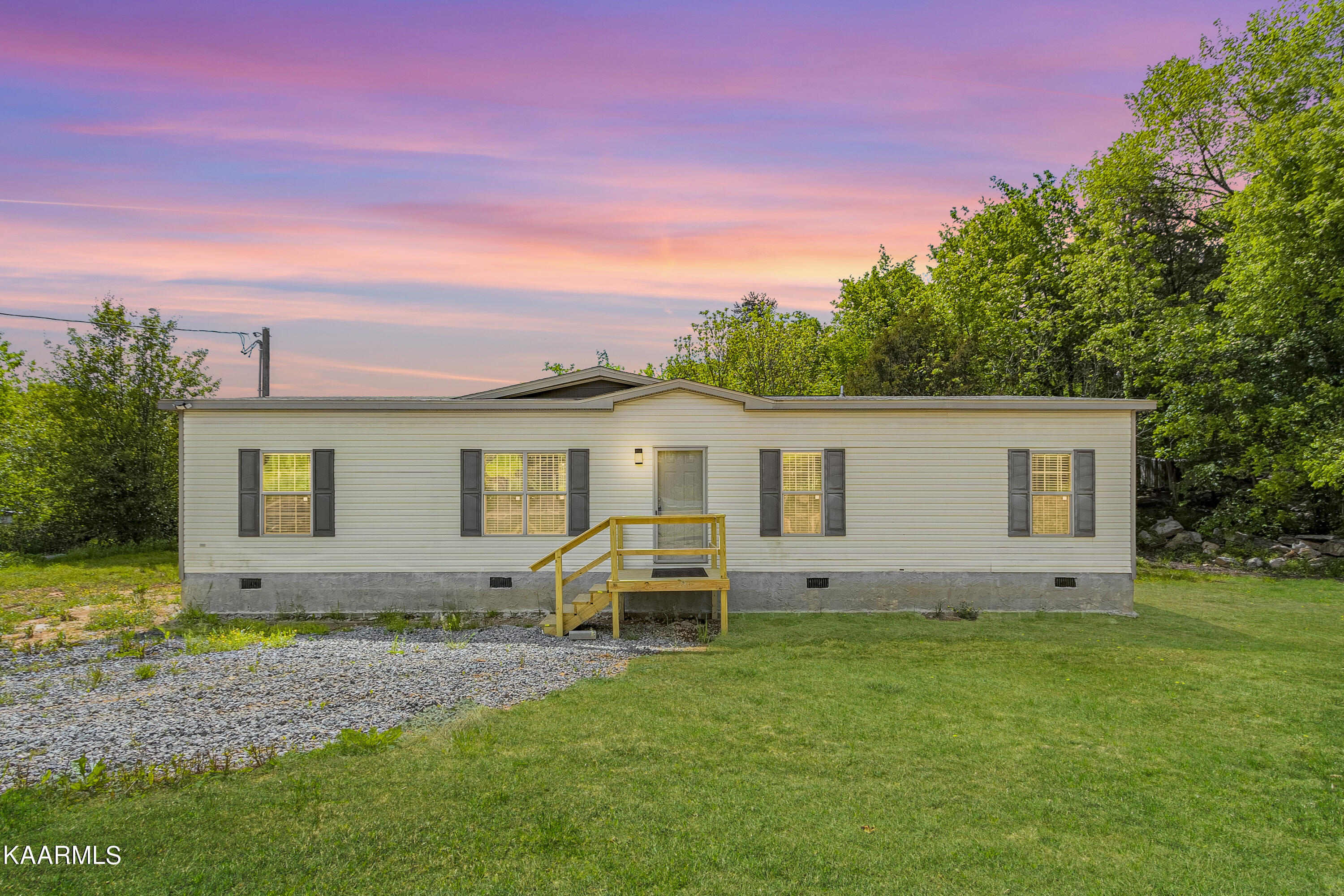 222 Old Store Road Madisonville, TN 37354 - Photo 2 of 23 Front View