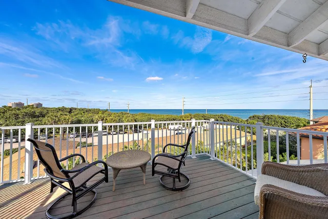 $2,749,000 | 511 Saturn Lane, Juno Beach, FL 33408