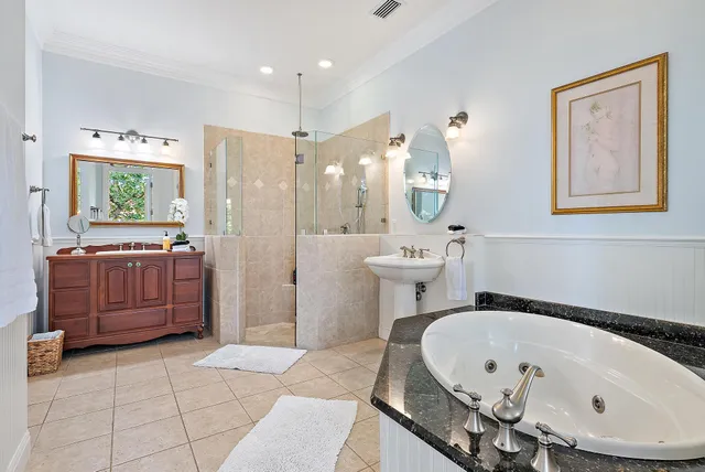 $2,749,000 | 511 Saturn Lane, Juno Beach, FL 33408