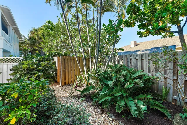 $2,749,000 | 511 Saturn Lane, Juno Beach, FL 33408