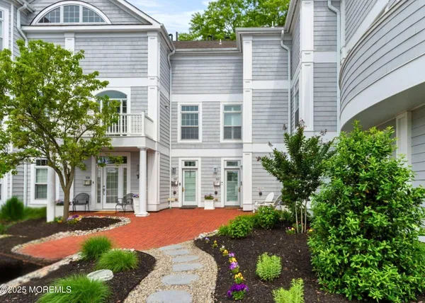 $4,300 | A162 Main Street, Manasquan, NJ 08736