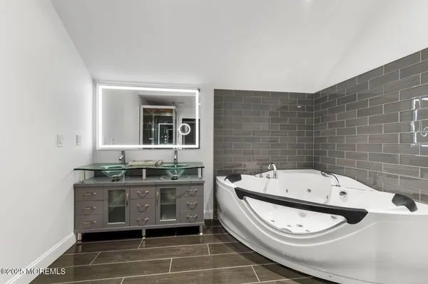 $4,000 | A162 Main Street, Manasquan, NJ 08736