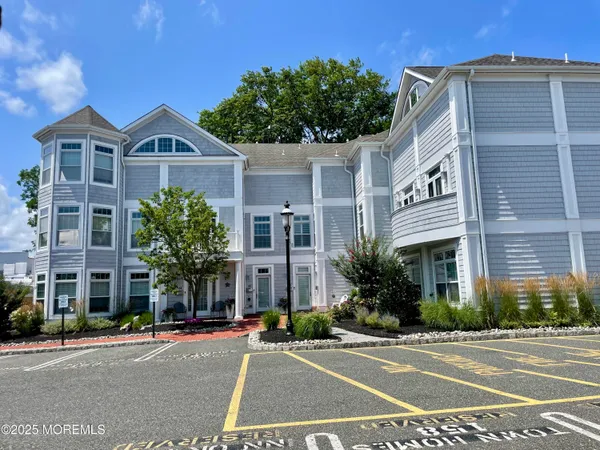 $4,300 | A162 Main Street, Manasquan, NJ 08736