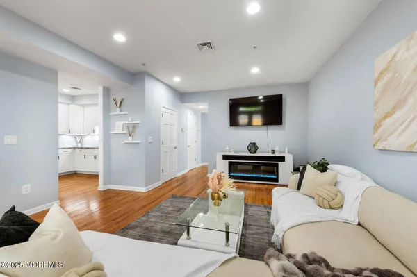 $4,300 | A162 Main Street, Manasquan, NJ 08736