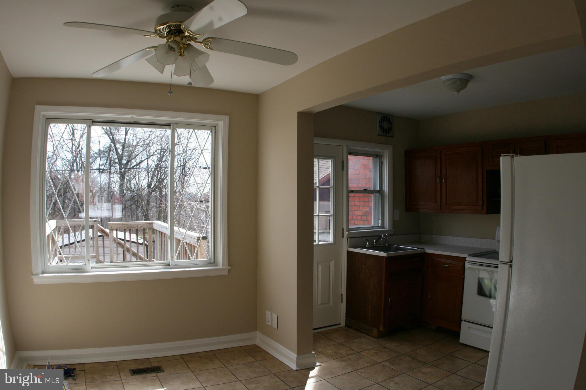 503 Welbrook Road Baltimore, MD 21221 - Photo 6 of 24