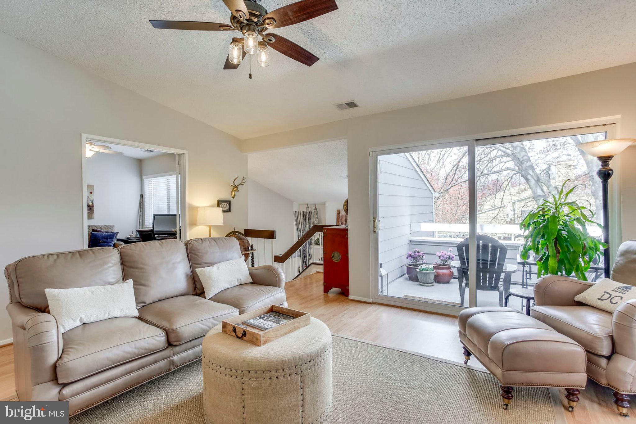 11035 Villaridge Court Reston, VA 20191 - Photo 11 of 57