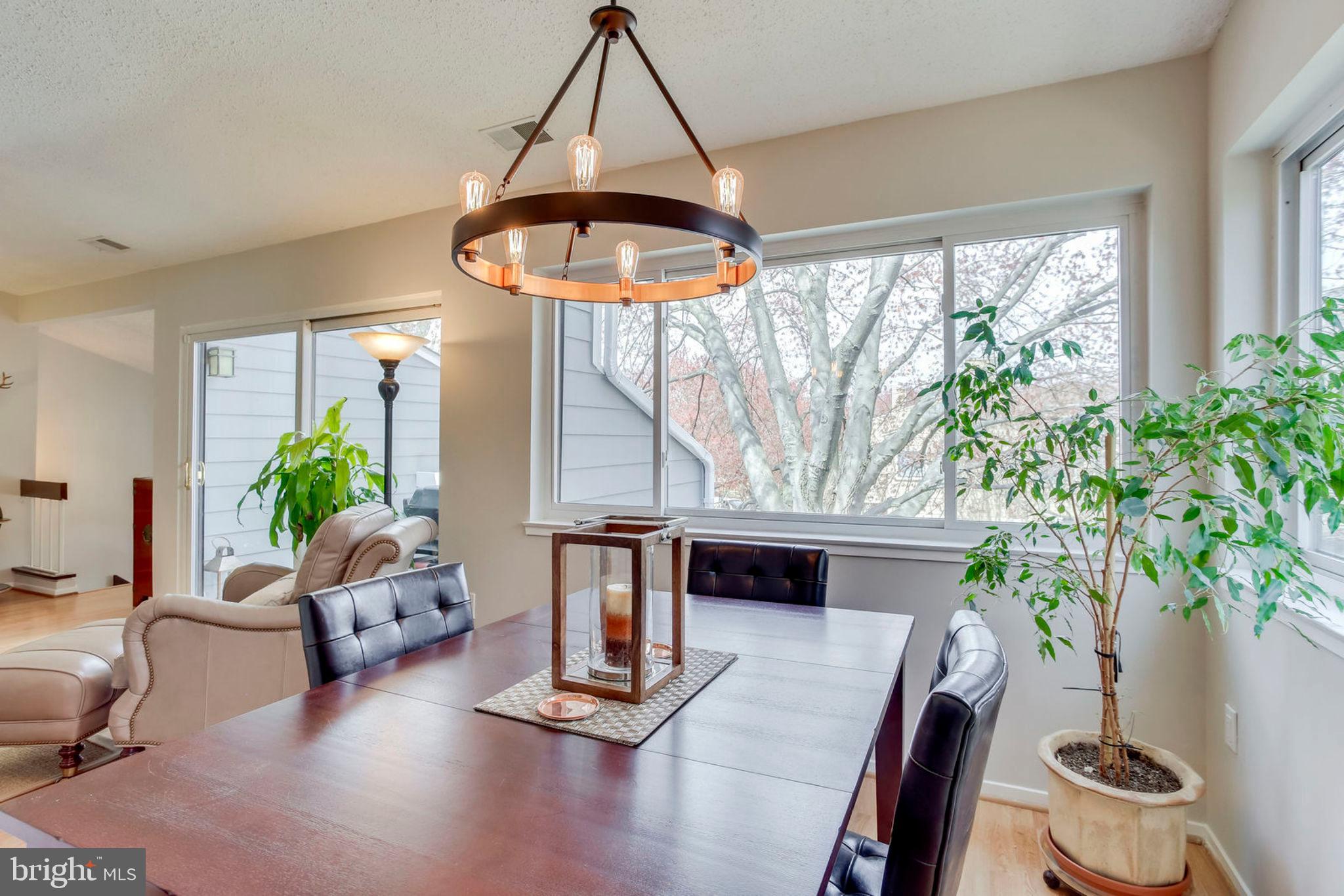11035 Villaridge Court Reston, VA 20191 - Photo 17 of 57