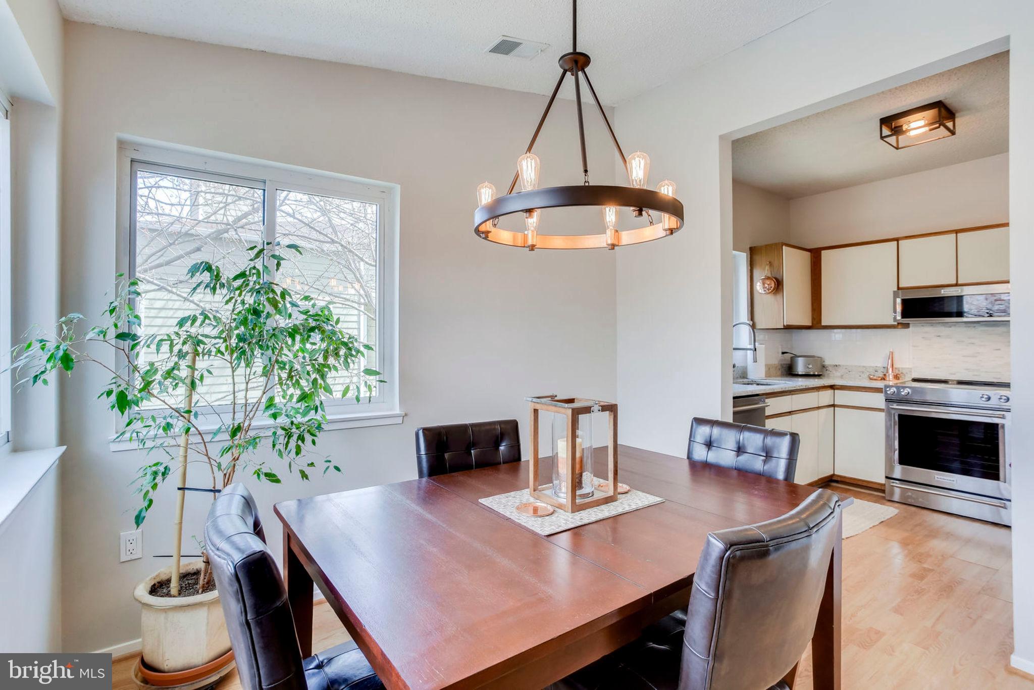 11035 Villaridge Court Reston, VA 20191 - Photo 18 of 57