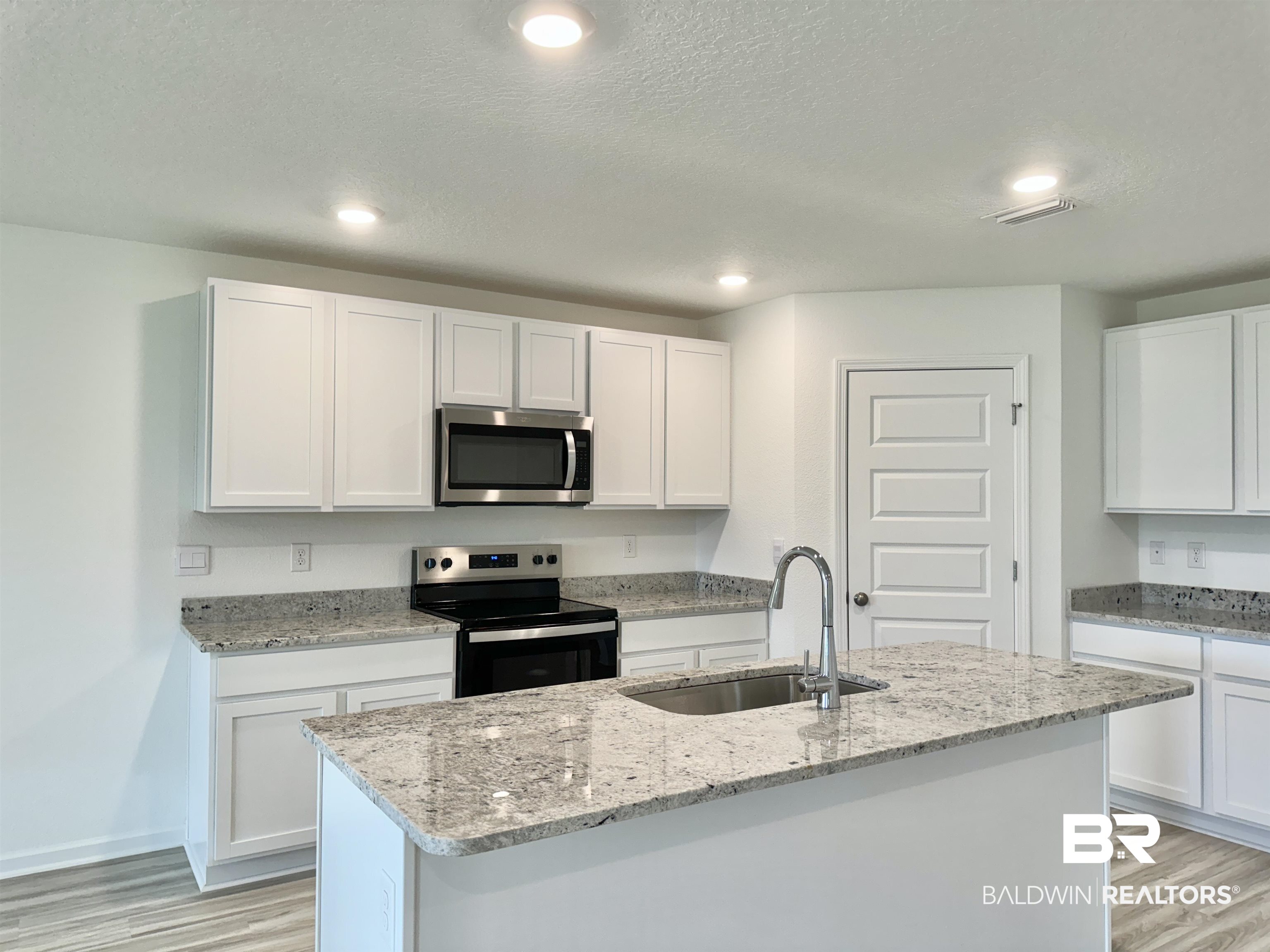 1283 Hayward Loop Foley, AL 36535 - Photo 5 of 36