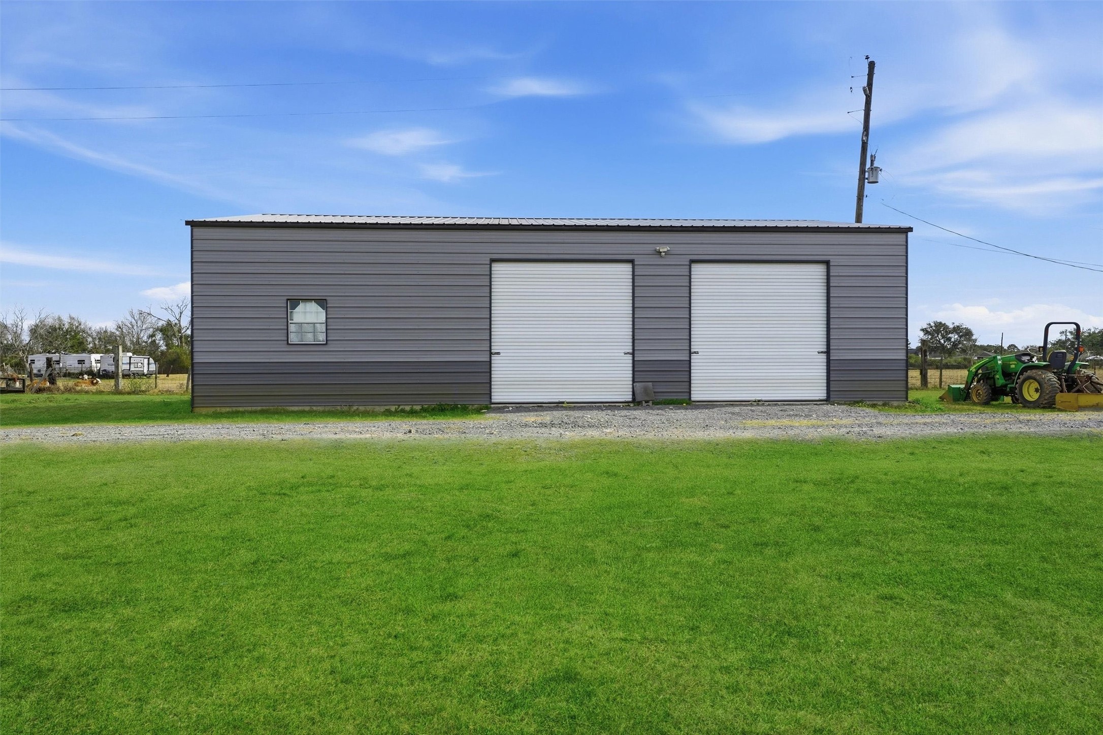 611 Reidland Road Crosby, TX 77532 - Photo 25 of 33 a front view of house with garden