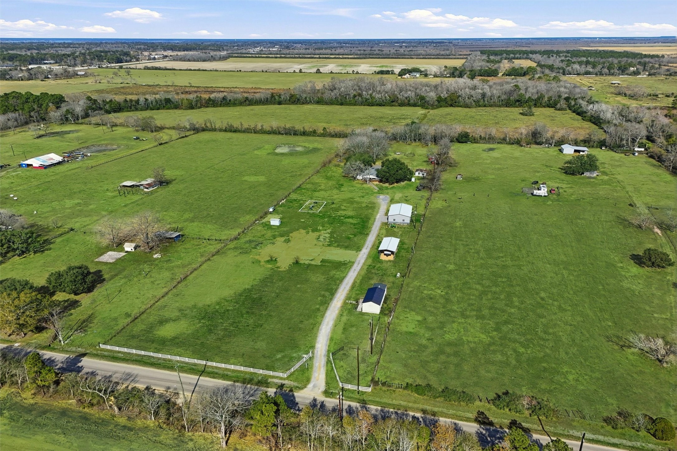 611 Reidland Road Crosby, TX 77532 - Photo 29 of 33 a view of a city