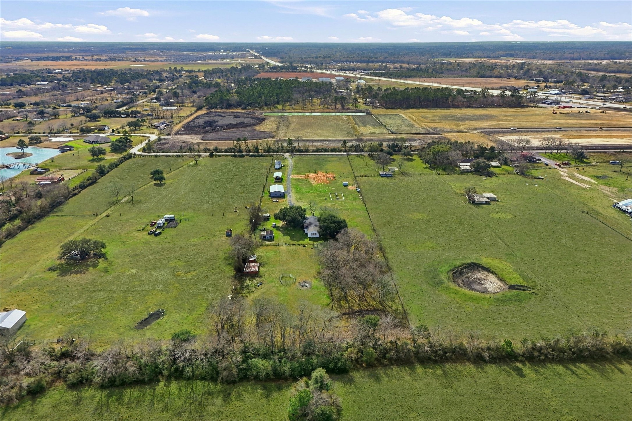 611 Reidland Road Crosby, TX 77532 - Photo 32 of 33 a view of a city with ocean view