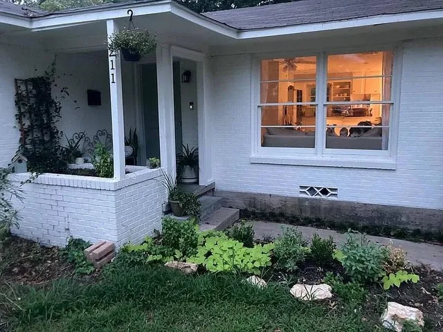 $1,750 | 211 Davidson Drive, Terrell, TX 75160