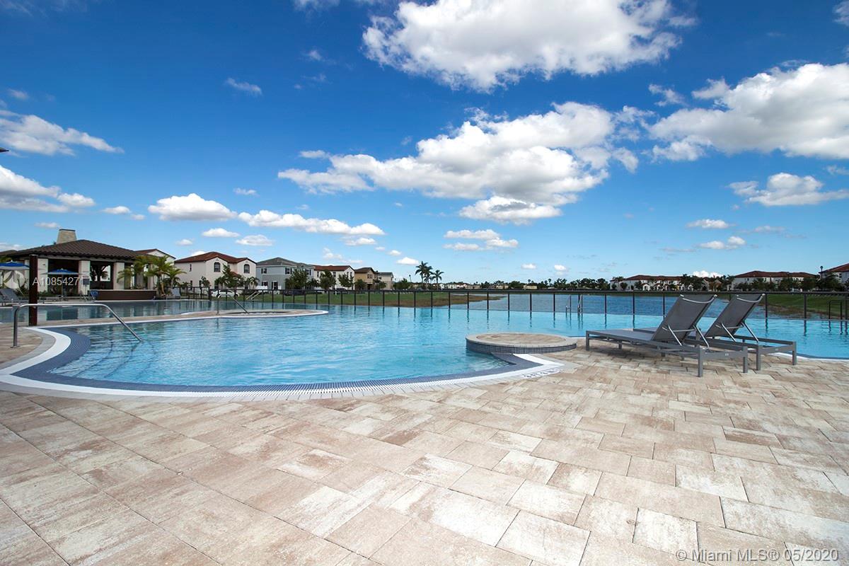 9440 Southwest 170th Path Miami, FL 33196 - Photo 3 of 18 Gallery Image 3