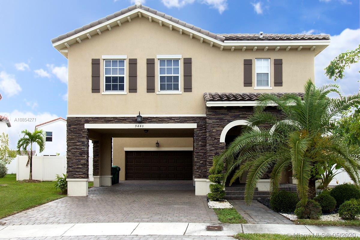 9440 Southwest 170th Path Miami, FL 33196 - Photo 4 of 18 Gallery Image 4