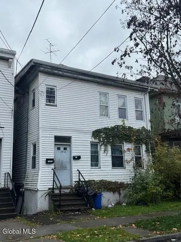 $174,900 | 15 Oneida Terrace, Albany, NY 12209