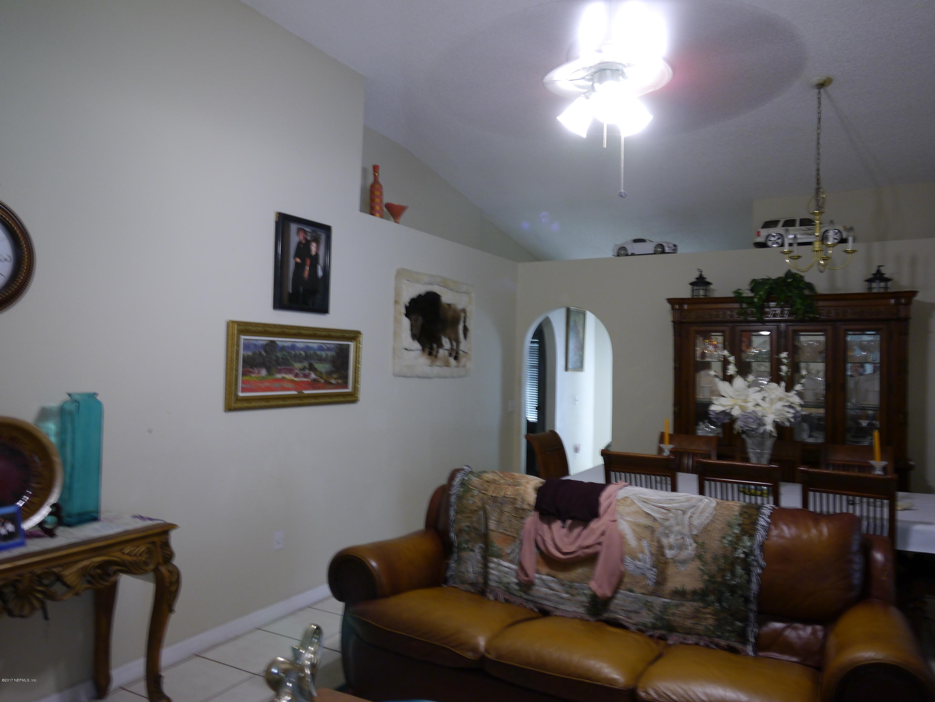 7344 Fox Grove Road Jacksonville, FL 32244 - Photo 4 of 22 P1030412