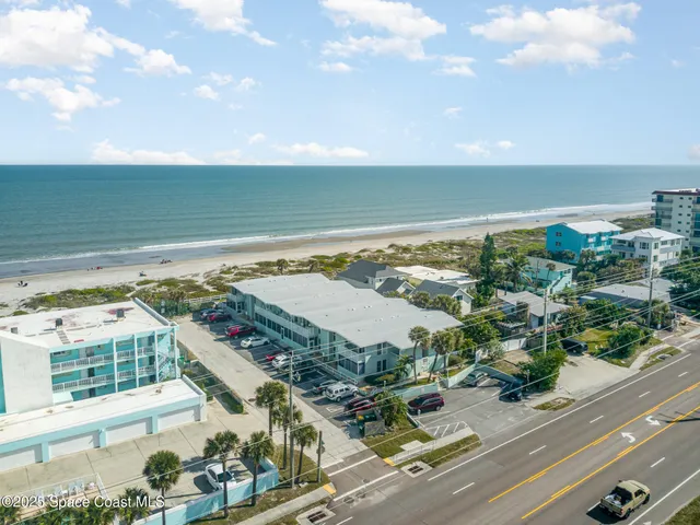 $2,600 | 2625 South Atlantic Avenue, Unit 5, Cocoa Beach, FL 32931