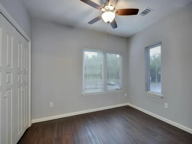 $1,950 | 2822 Rio Grande Street, Unit 202, Austin, TX 78705