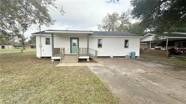 $129,000 | 1205 Sycamore Street, Cottonport, LA 71327