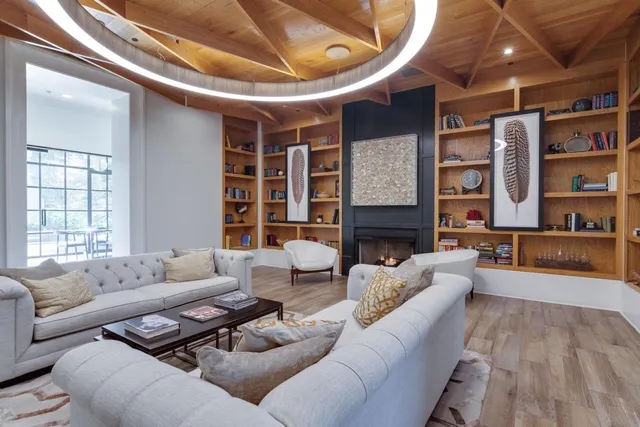 a dinning table and chairs in the patio