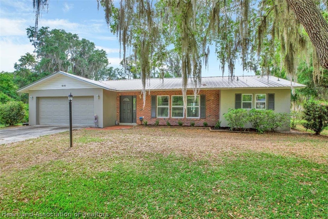 616 Lin Road Sebring, FL 33876 - Photo 1 of 36 Gallery Image 1